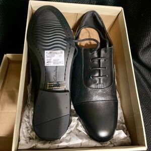Clark leather Oxfords